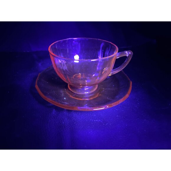Vintage Amber Depression Glass Fostoria “Fairfax” Tea Cup & Saucer Set | circa 1 - Picture 9 of 9